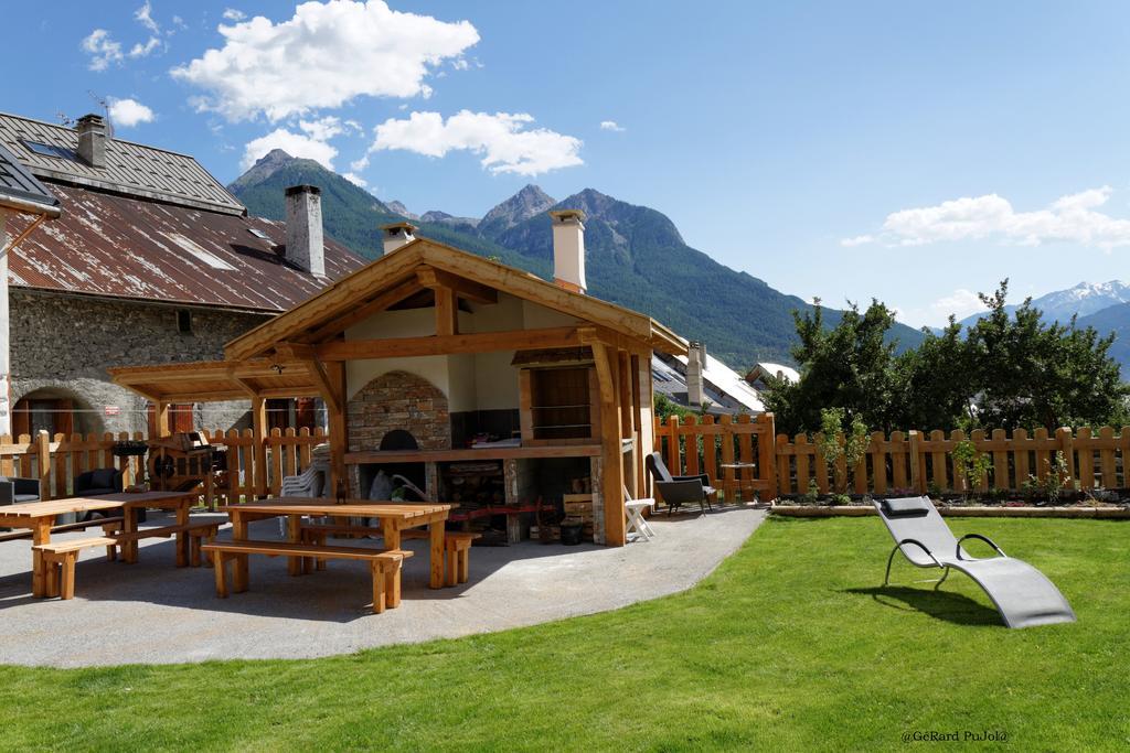 Le Bacchu Ber Bed & Breakfast Briancon  Exterior photo