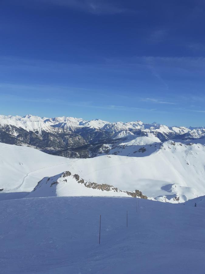 Le Bacchu Ber Bed & Breakfast Briancon  Exterior photo